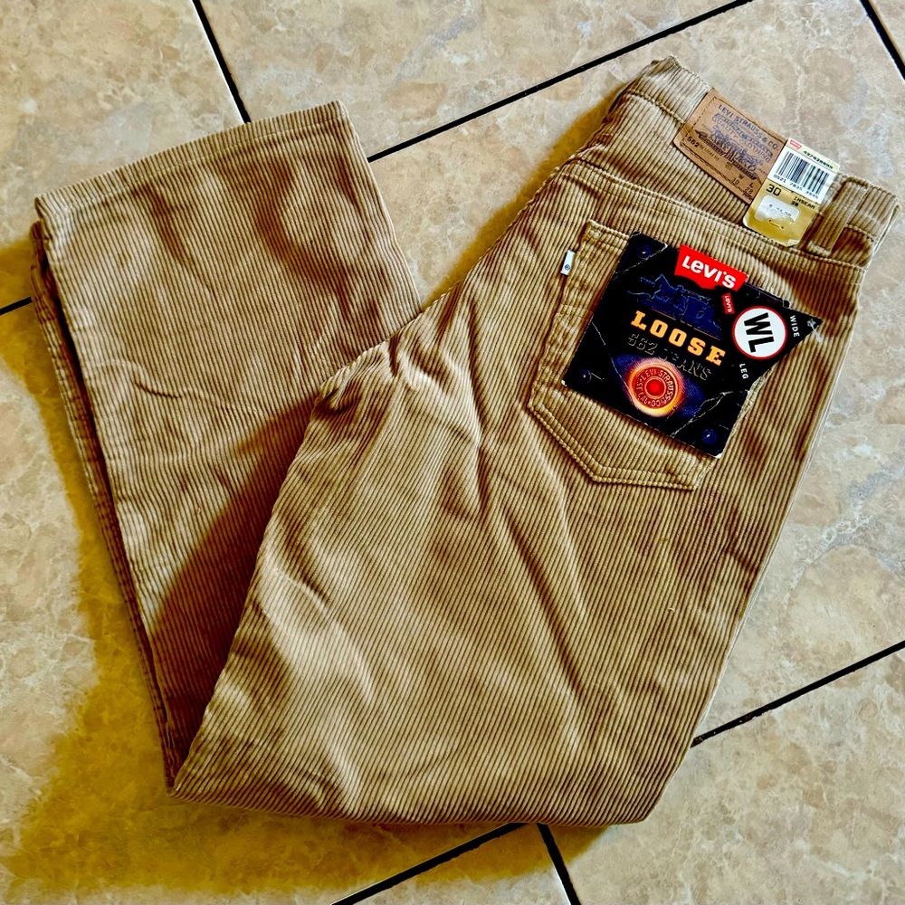 Vtg Levis 562 Wide Leg Corduroy Pants Faded Forest Beige student 30 Made in USA